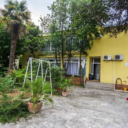 Beachfront With One Bedroom - Remy Biograd Na Moru