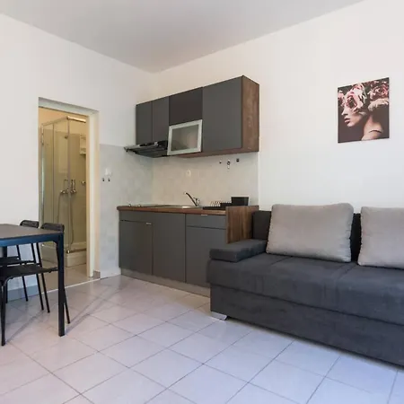 Διαμέρισμα Beachfront With One Bedroom - Remy
