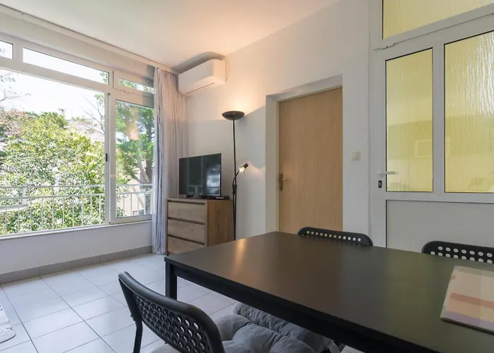 Beachfront With One Bedroom - Remy 아파트 비오그라드나모루