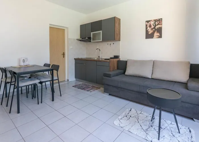 아파트 Beachfront With One Bedroom - Remy 비오그라드나모루