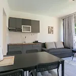 Beachfront With One Bedroom - Remy Lägenhet Biograd Na Moru