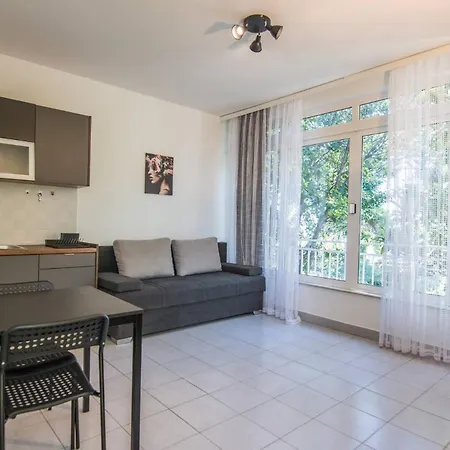 Beachfront With One Bedroom - Remy