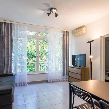 شقة Beachfront With One Bedroom - Remy *