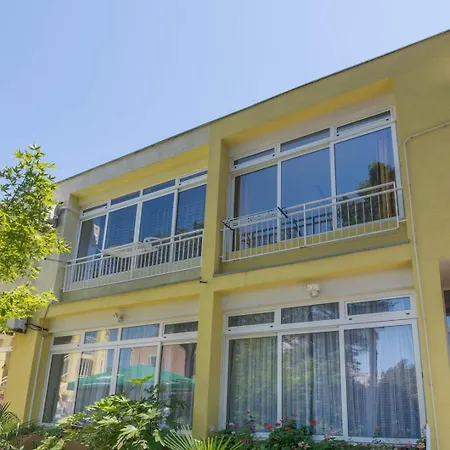 Lägenhet Beachfront With One Bedroom - Remy