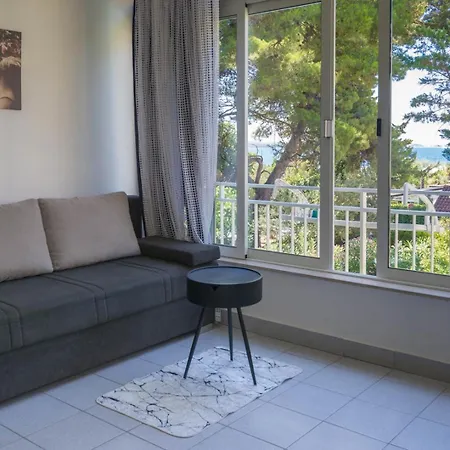Lägenhet Beachfront With One Bedroom - Remy