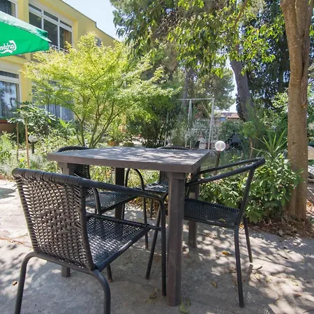 Beachfront With One Bedroom - Remy