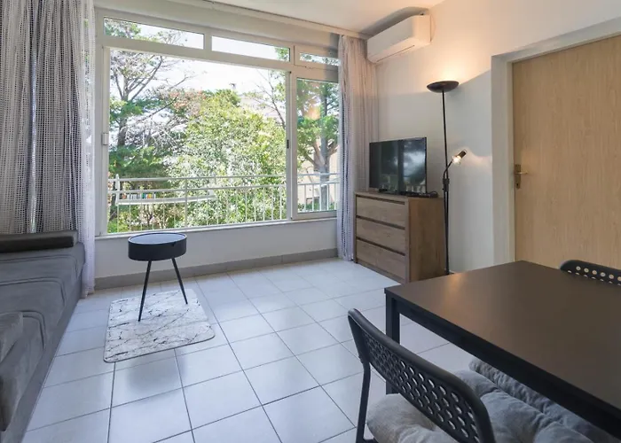 Beachfront With One Bedroom - Remy Biograd Na Moru
