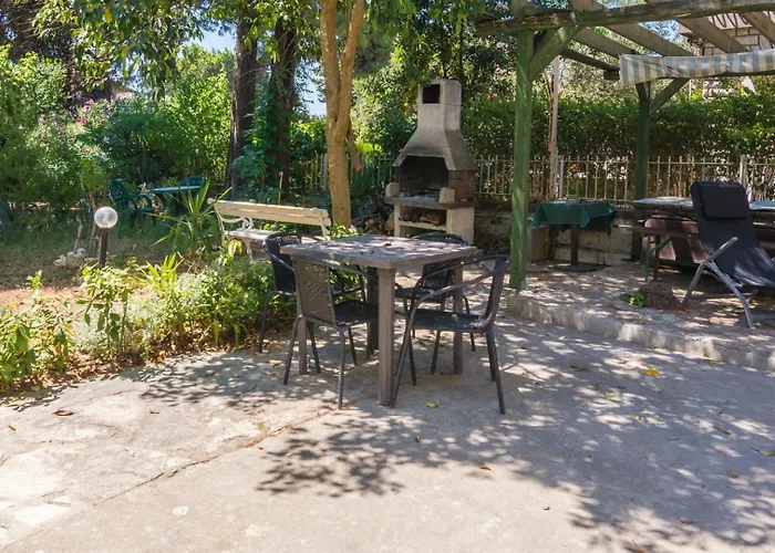 Beachfront With One Bedroom - Remy