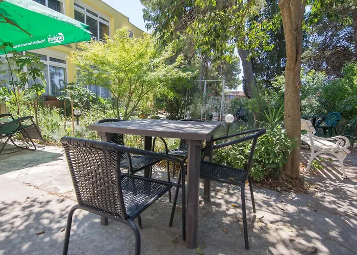 Beachfront With One Bedroom - Remy